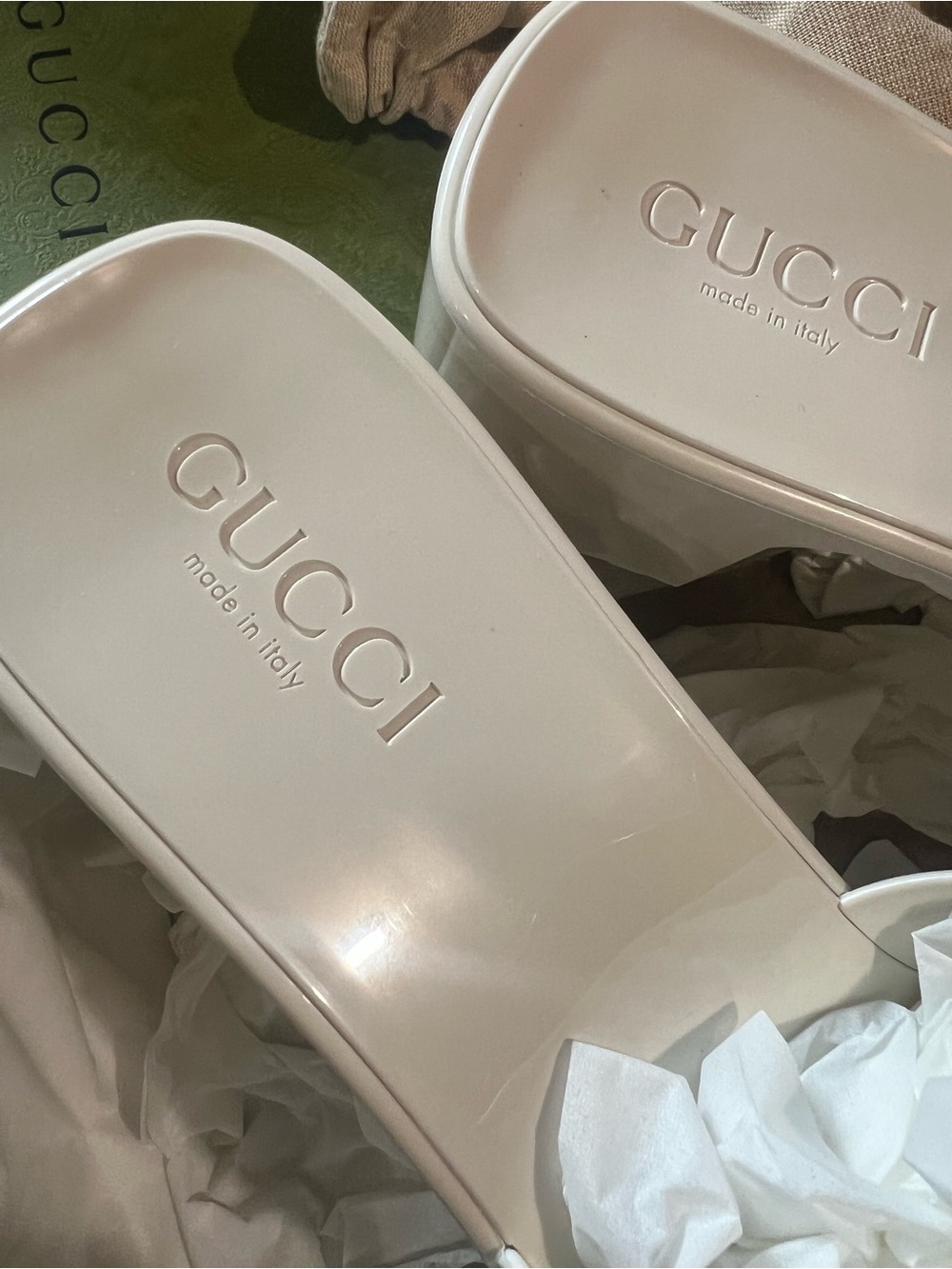 New Gucci rubber sandals Off-White Rubber Slide Heeled Sandals - Picture 8 of 12